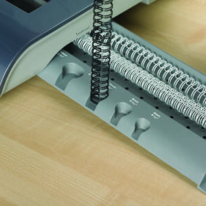 Fellowes Quasar Manual Wire Binding Machine 5224101 - Image 3